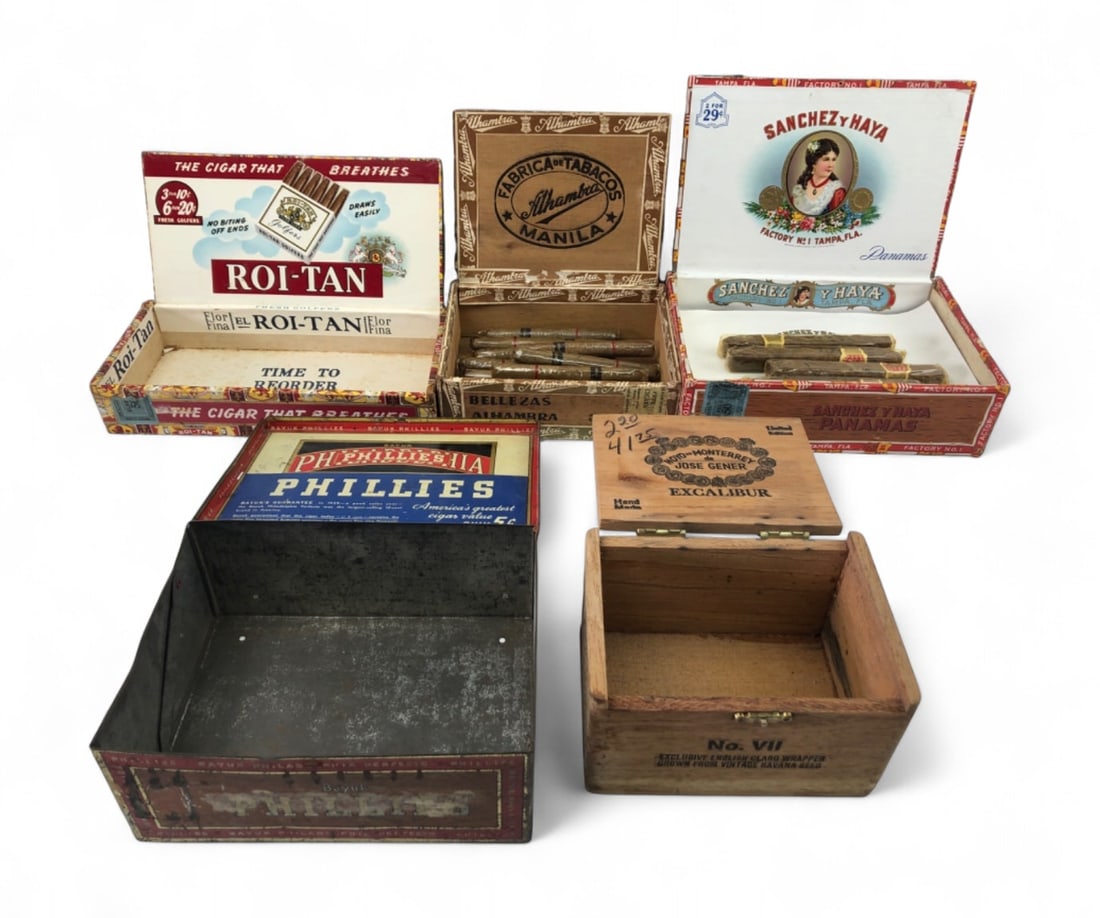 Vintage Cigar Box Collection with Cigars (1 of 7)