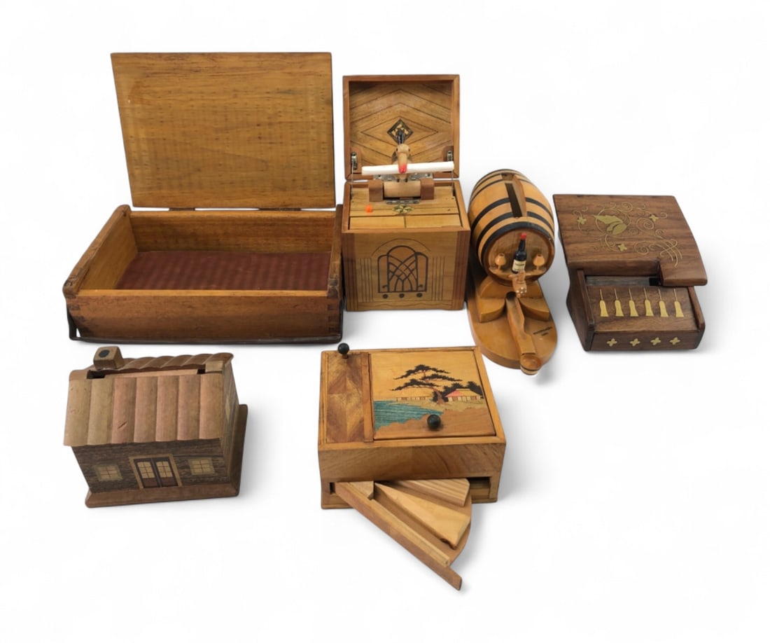 Collection of Vintage Wooden Novelty Cigarette Boxes (1 of 10)