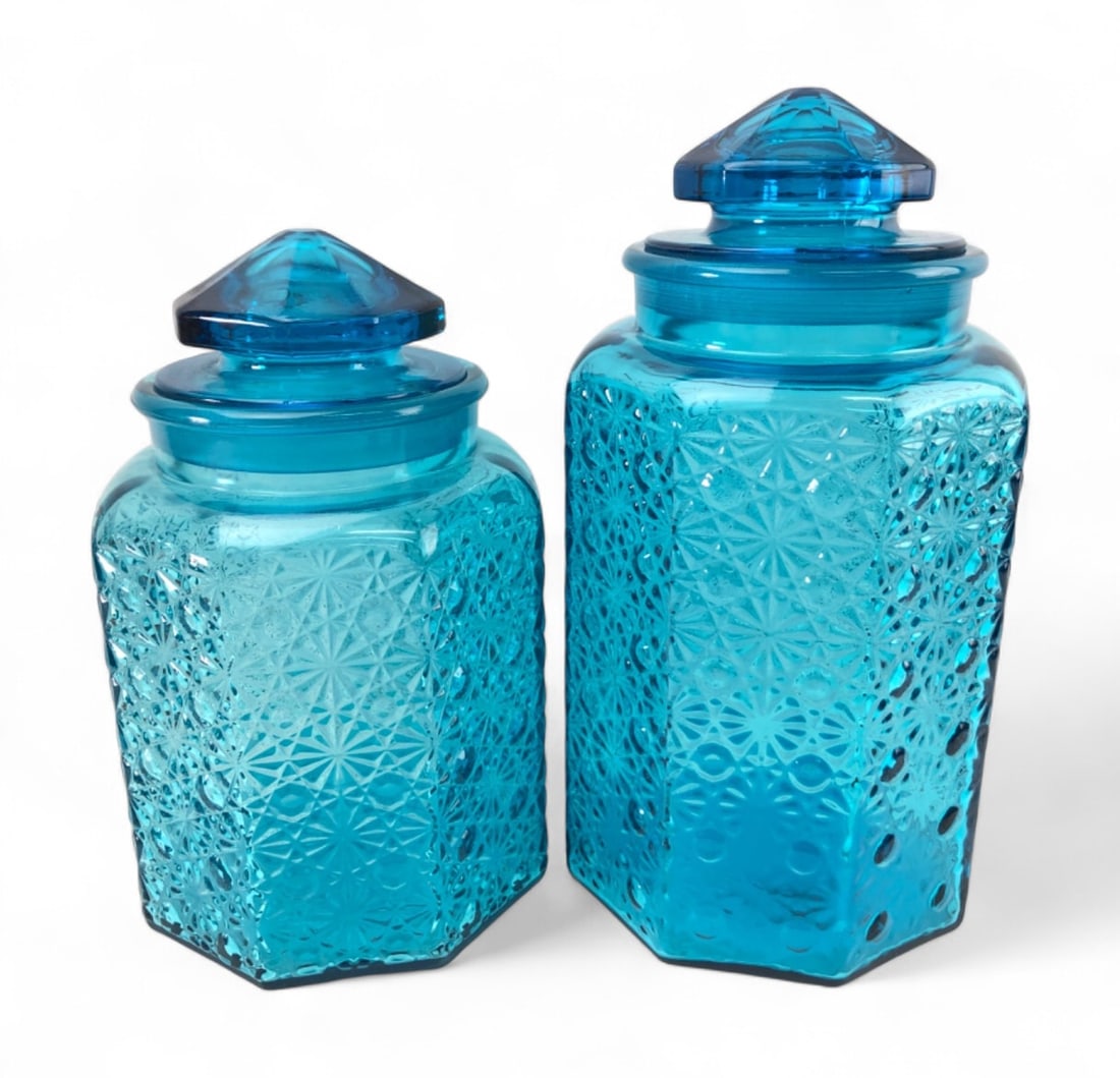 MCM LE Smith Daisy and Button Peacock Blue Glass Canisters (1 of 13)
