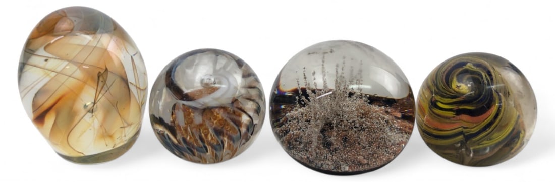 Set of 4 Art Glass Paperweights (1 of 7)