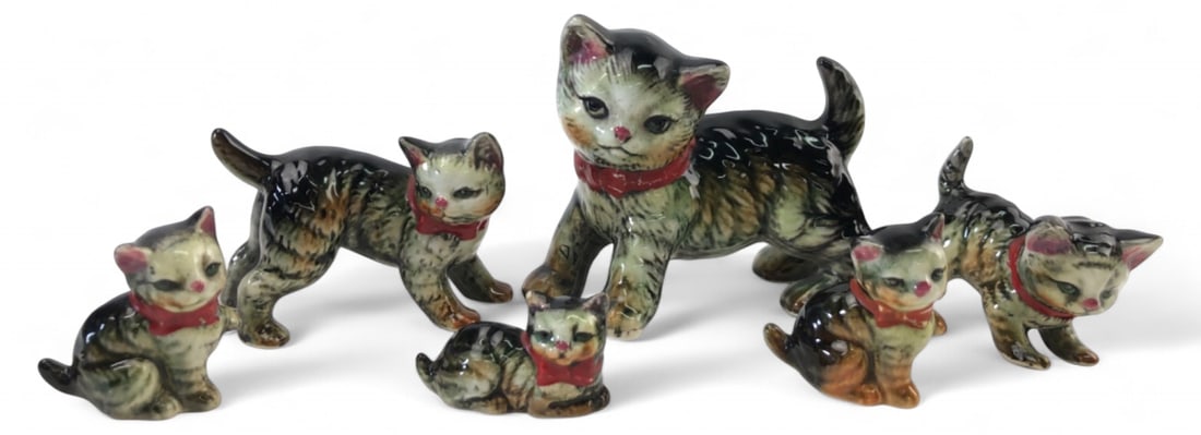VTG Royal Japan Ceramic Tabby Cats and Kittens (1 of 7)