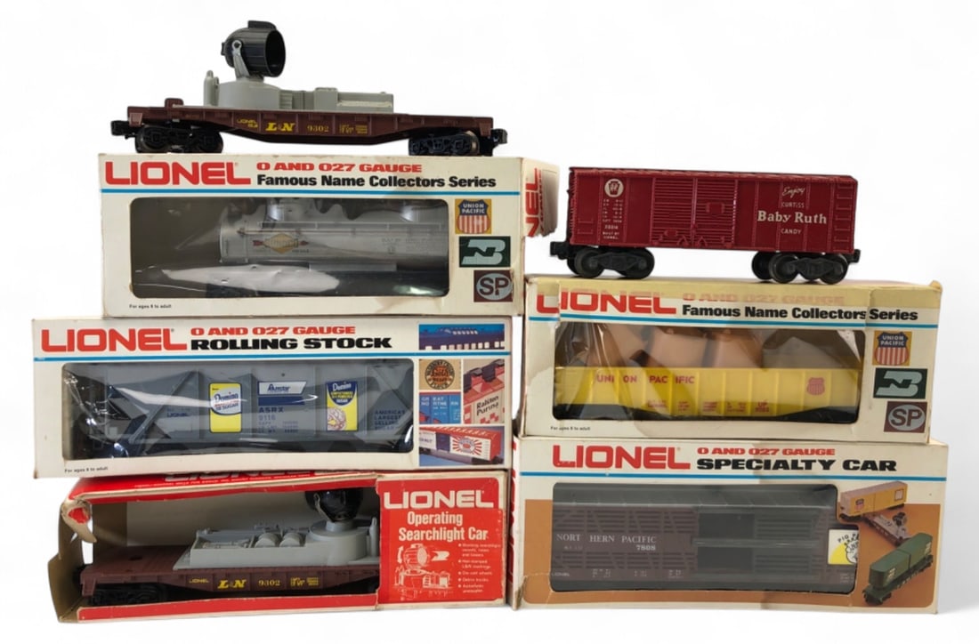 Lionel O and O27 Gauge Model Train Car Collection (1 of 9)