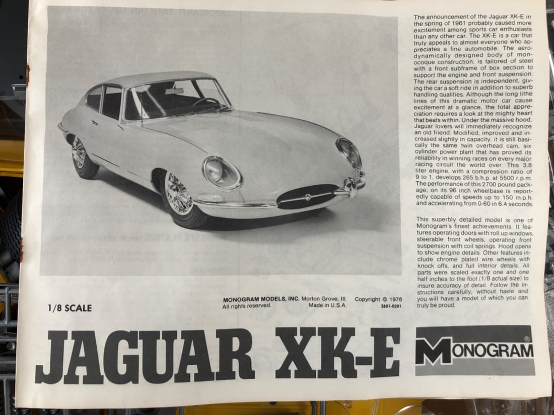 Monogram Jaguar XK-E 1/8 Scale Model Kit - 3