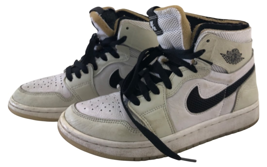 Nike Air Jordan 1 High Zoom CMFT Sneakers Sz 6.5: Pair of Nike Air Jordan 1 High Zoom CMFT sneakers, style code CT0979. Features off-white leather and mesh uppers with black swoosh and Zoom Air tongue tags. Size US 6.5. Condition: Used, showing