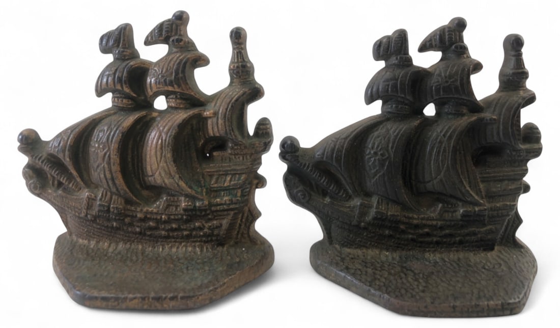 1930s Cast Iron Carrack Ship Bookends 4" H (1 of 5)