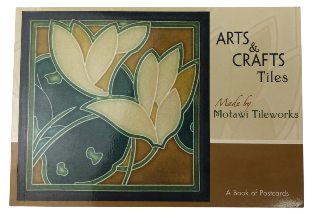 Rare Motawi Tileworks Arts & Crafts Postcard Book: Rare out-of-print book of 30 oversized postcards featuring Arts & Crafts tile designs by Motawi Tileworks of Ann Arbor, MI. Published by Pomegranate in 2006 (ISBN 978-0-7649-3602-9). Softcover with