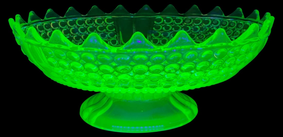Uranium Glass Sawtooth Pedestal Bowl 10" (1 of 7)