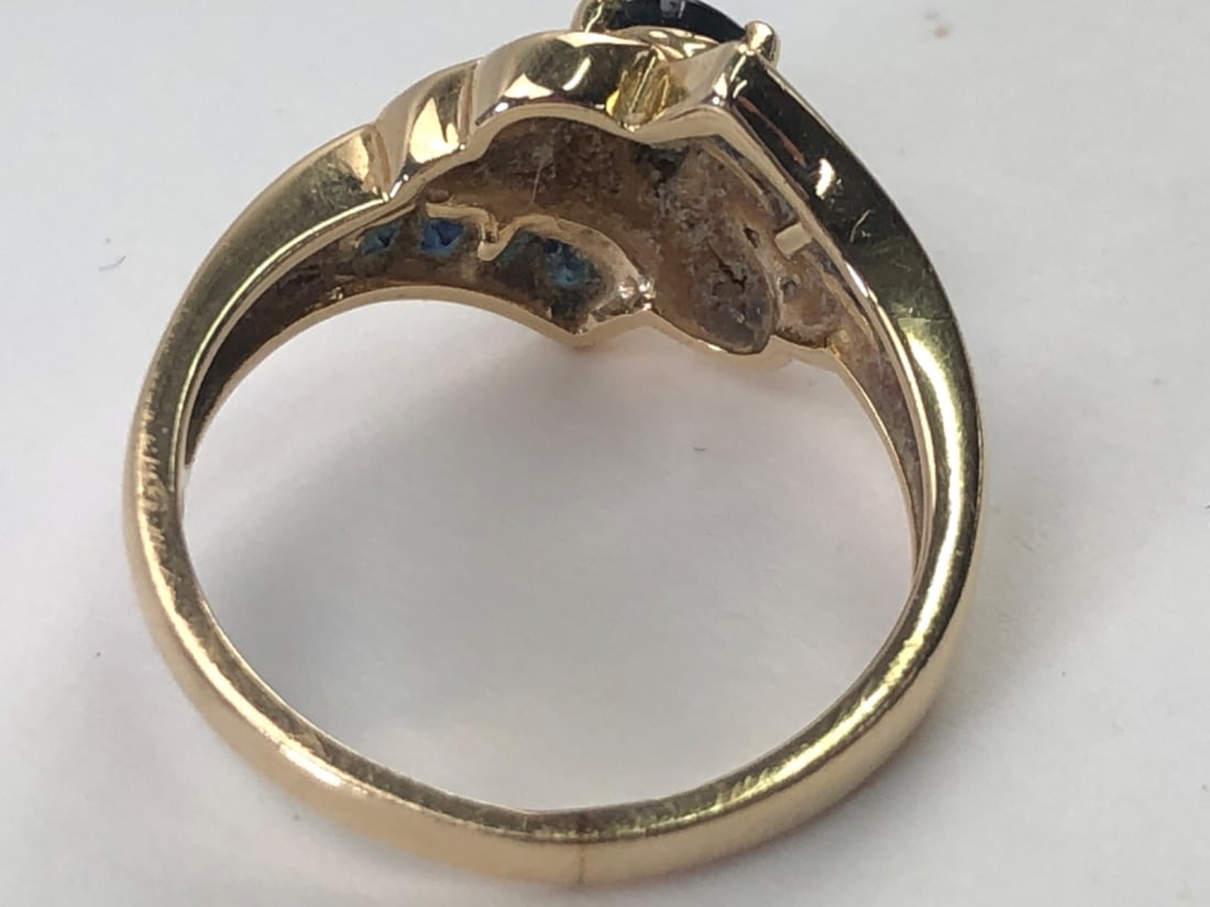 14K Gold Pear Cut Size 5 Ring - 6