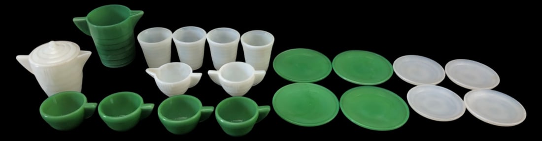 VTG Akro Agate Green & White Toy Dishware Lot (1 of 12)