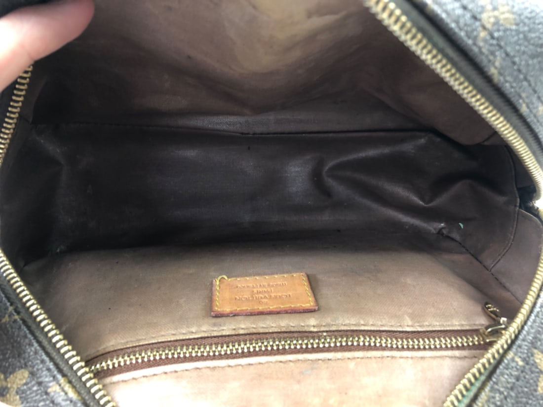 Louis Vuitton Monogram Cosmetics Bag - 6