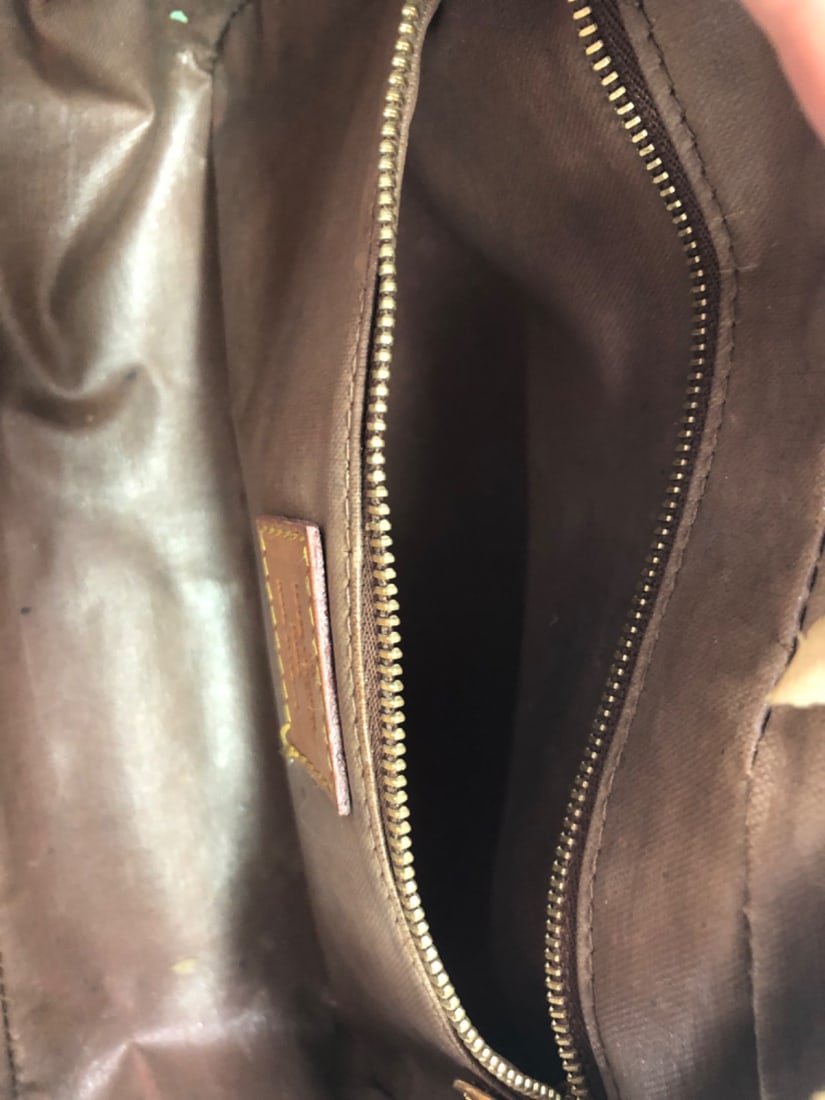 Louis Vuitton Monogram Cosmetics Bag - 9