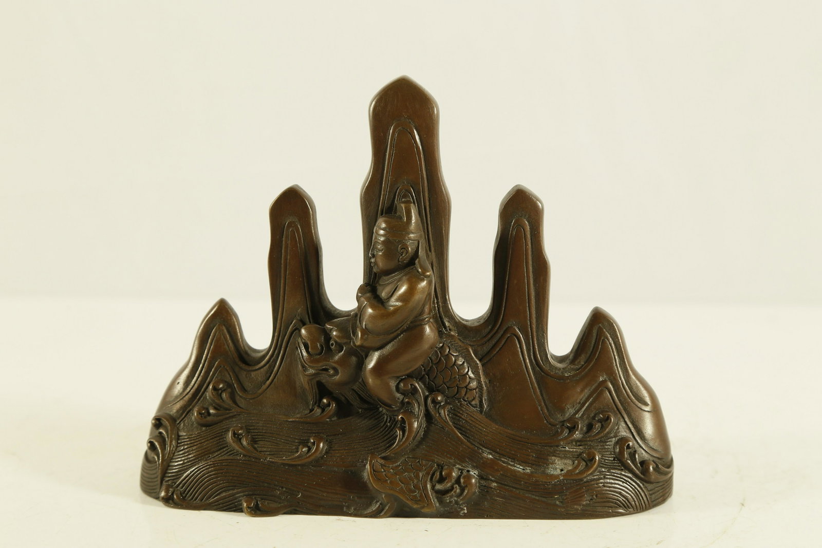 A Rare and Exquisite Copper 'Character' Pen Holder: A Rare and Exquisite Copper ï¼‡Characterï¼‡Pen HolderChinese Qing Dynasty Mark of Qianlong Six-character and of the Period (1736-1795)Size:16cmx6.3cmx12cm