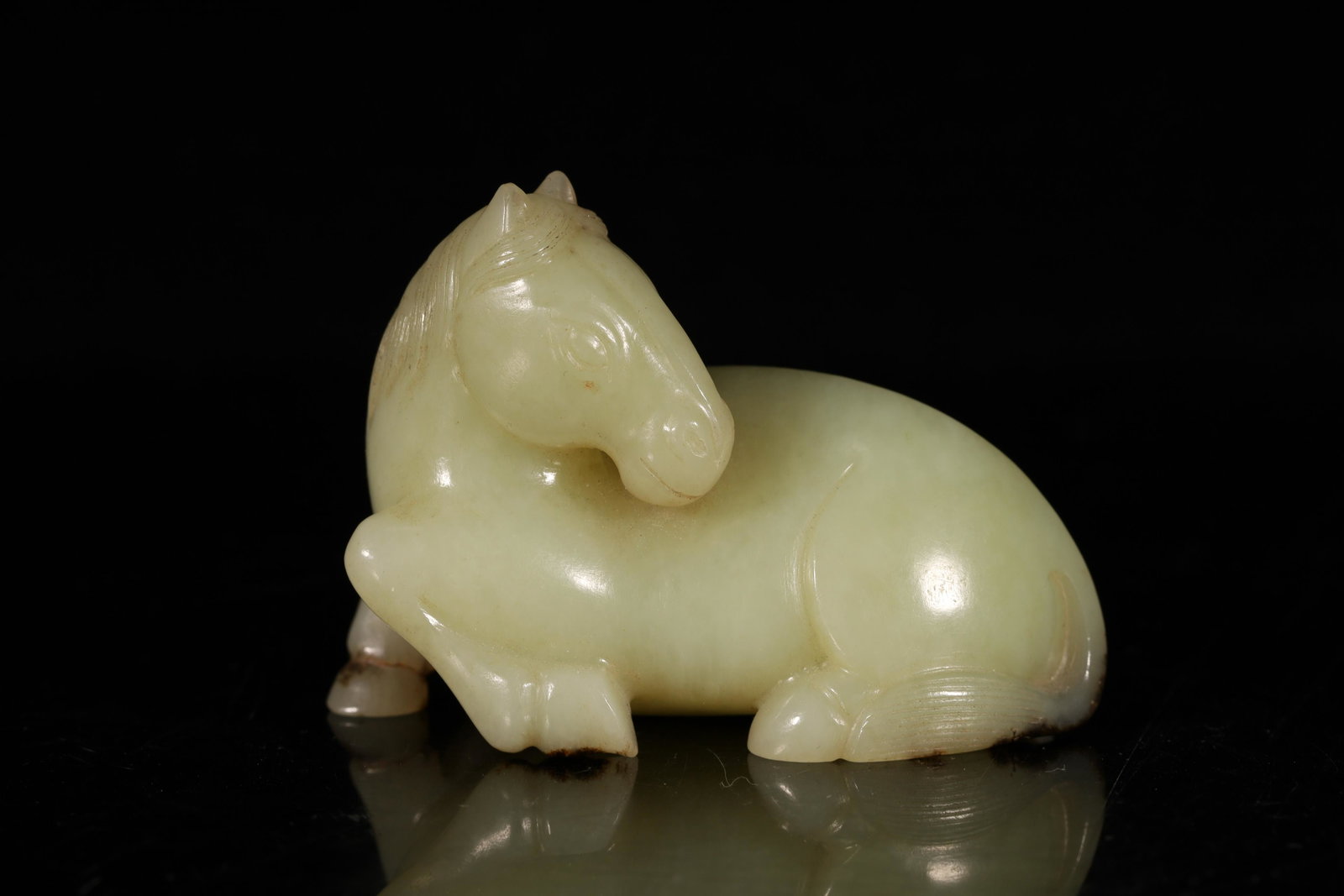 A Fine and Rare Yellow Jade 'Horse' Ornament: A Fine and Rare Yellow Jade 'Horse' Ornament Chinese Qing Dynasty Size:6.2cmX3.1cmX4.5cm