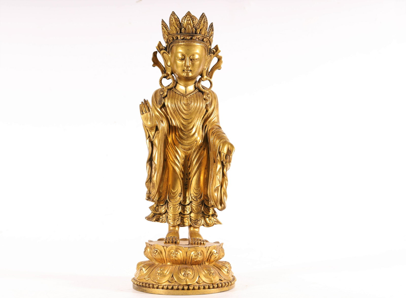 A Fine and Rare Gilt-Bronze Figure Of Buddha: A Fine and Rare Gilt-Bronze Figure Of BuddhaChinese Ming Dynasty Mark Of YongLe Size:10.3cmX28cm