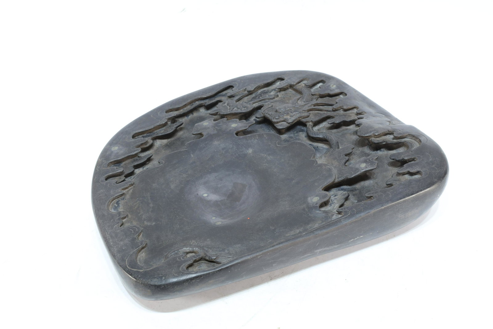 A rare cloud dragon and poem Duan inkstone: A superb cloud dragon and poem inscribed Duan inkstone, an art piece marked by scholar Niu Shuyv in Chinese Qing Dynasty. Size: 29cmx21.5cmx5.5cm