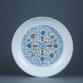 DOUCAI GLAZE FLORAL PATTERN DISH