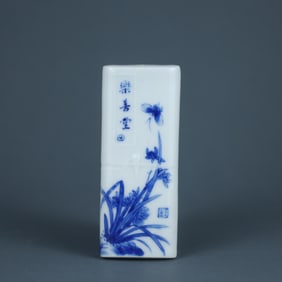 BLUE&WHITE GLAZE ORNAMENT