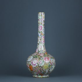 FAMILLE ROSE GLAZE CARVED FLORAL PATTERN VASE