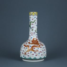 FAMILLE ROSE GLAZE CARVED VASE