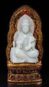 HETIAN JADE CARVED GUANYIN BUDDHA STATUE