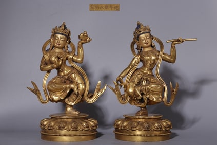 GILT BRONZE CAST BUDDHA STATUE