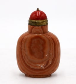 AGATE CARVED PATTERN SNUFF BOTTLE