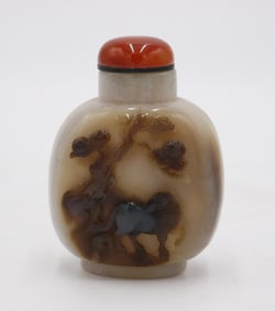 AGATE CARVED PATTERN SNUFF BOTTLE