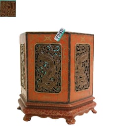 QIANLONG MARK FAMILLE ROSE GLAZE HEXAGON BRUSH POT