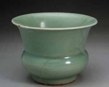 LONGQUAN YAO GREEN GLAZE SLAG BUCKET
