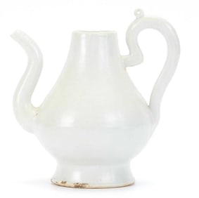 ZHENGDE MARK WHITE GLAZE POT