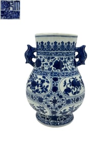 YONGZHENG MARK BLUE&WHITE GLAZE FLOWER PATTERN VASE