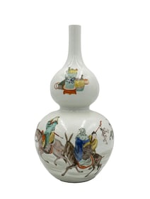 FAMILLE ROSE GLAZE FIGURE STORY PATTERN GOURD VASE