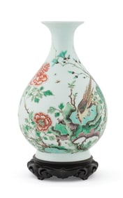 WUCAI GLAZE FLOWER PATTERN VASE