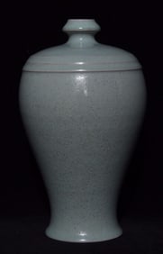 RU YAO GREEN GLAZE MEI VASE