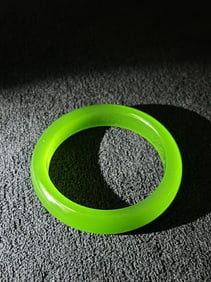 Natural jadeite imperial green bracelet