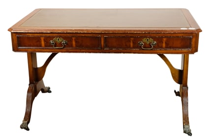 REGENCY STYLE MAHOGANY WOOD WRITING DESK W/ LEATHER TOP