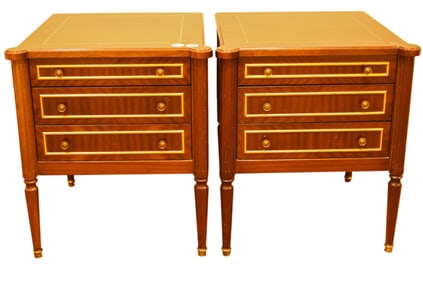 PAIR OF REGENCY STYLE MAHOGANY WOOD STANDS