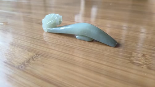 Jade belt hook