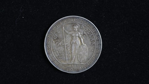 Standing foreign currency