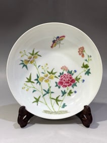 Yongzheng famille rose butterfly-in-love flower plate