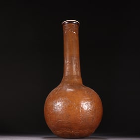 Gourd vase with landscapes and figures