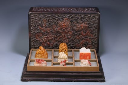 A set of Shoushan stone Tianhuang stone seals