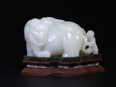 HETIAN JADE CARVED PENDANT