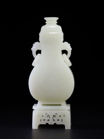 HETIAN JADE CARVED VASE