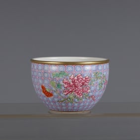 QIANLONG MARK FAMILLE ROSE GLAZE CUP