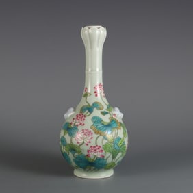 YONGZHENG MARK BEAN GREEN GLAZE&FAMILLE ROSE GLAZE VASE