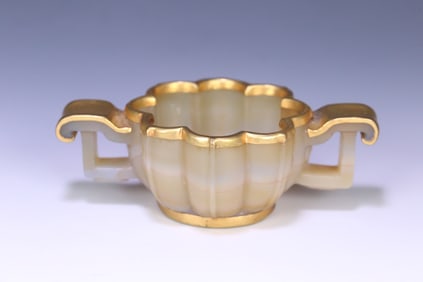 AGATE LOTUS PETAL CUP WITH GILT BRONZE