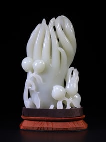 HETIAN JADE BUDDHA HAND ORNAMENT