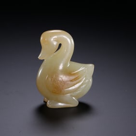 HETIAN JADE CARVED GOOSE SHAPE PENDANT