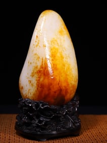 HETIAN JADE ORNAMENT